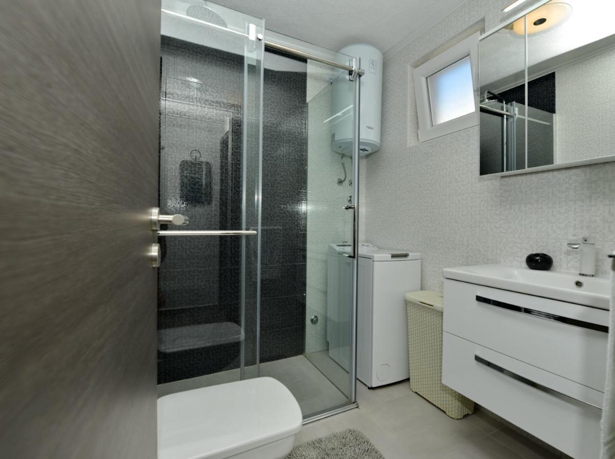 2-apartmans Popandrock In Villa Zára